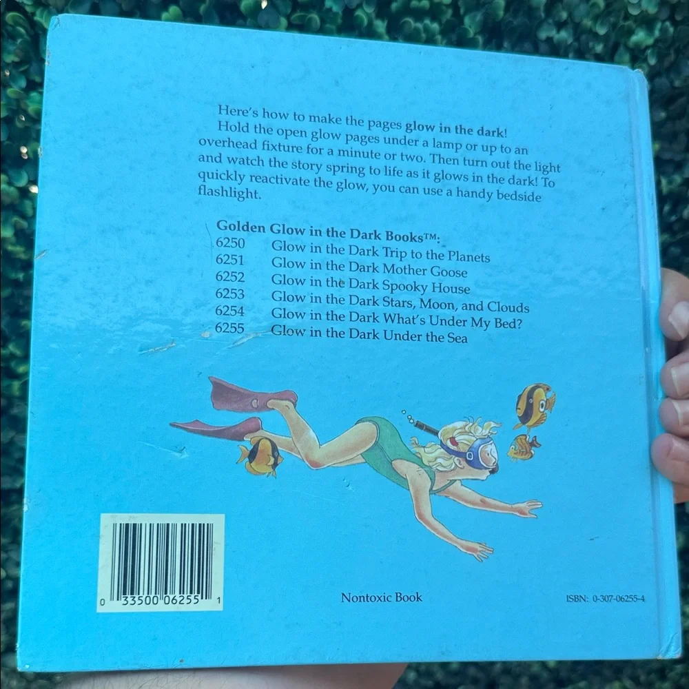 Glow in the Dark Book - Under the Sea